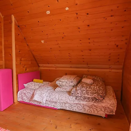 Drveni Kutak 度假居 *